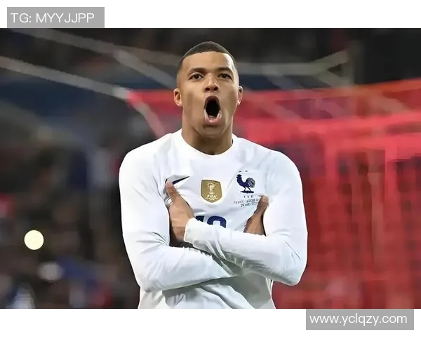 足球场上的8号球衣传奇人物盘点他们如何影响历史与未来